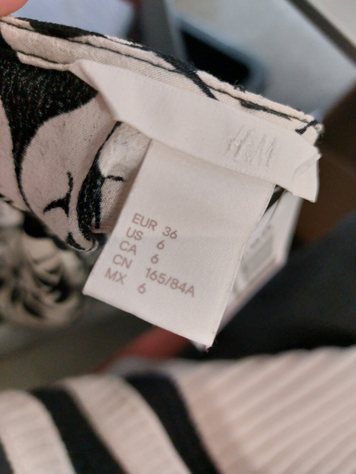 EK4169 Damen Oberteil von H&M, schwarz/weiß, Gr. 363