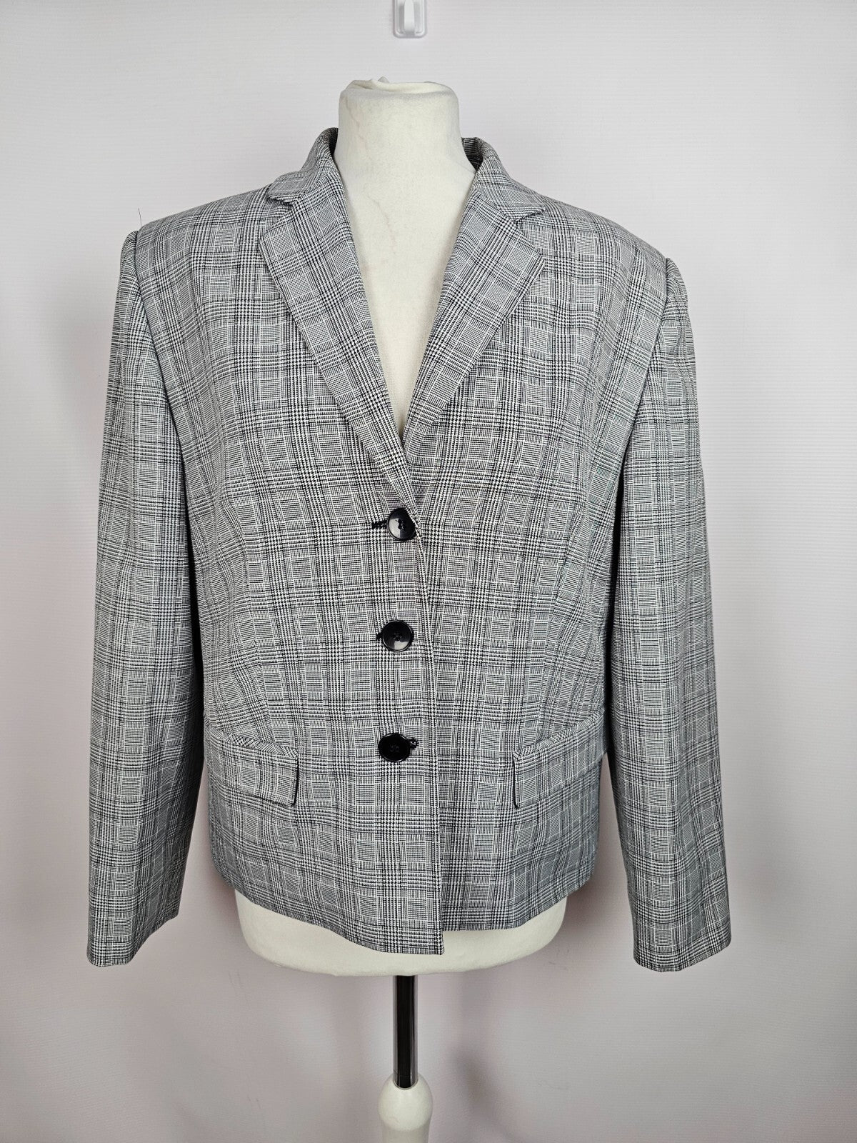 EK1384 Damen Blazer, schwarz/weiß, Gr. 400
