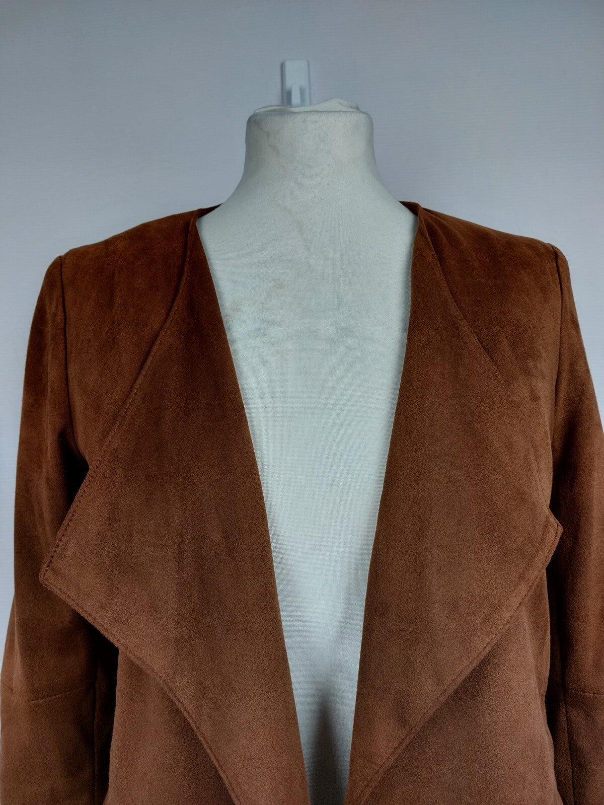 EK4742 Damen Jacke von Bershka, braun, Gr.S1