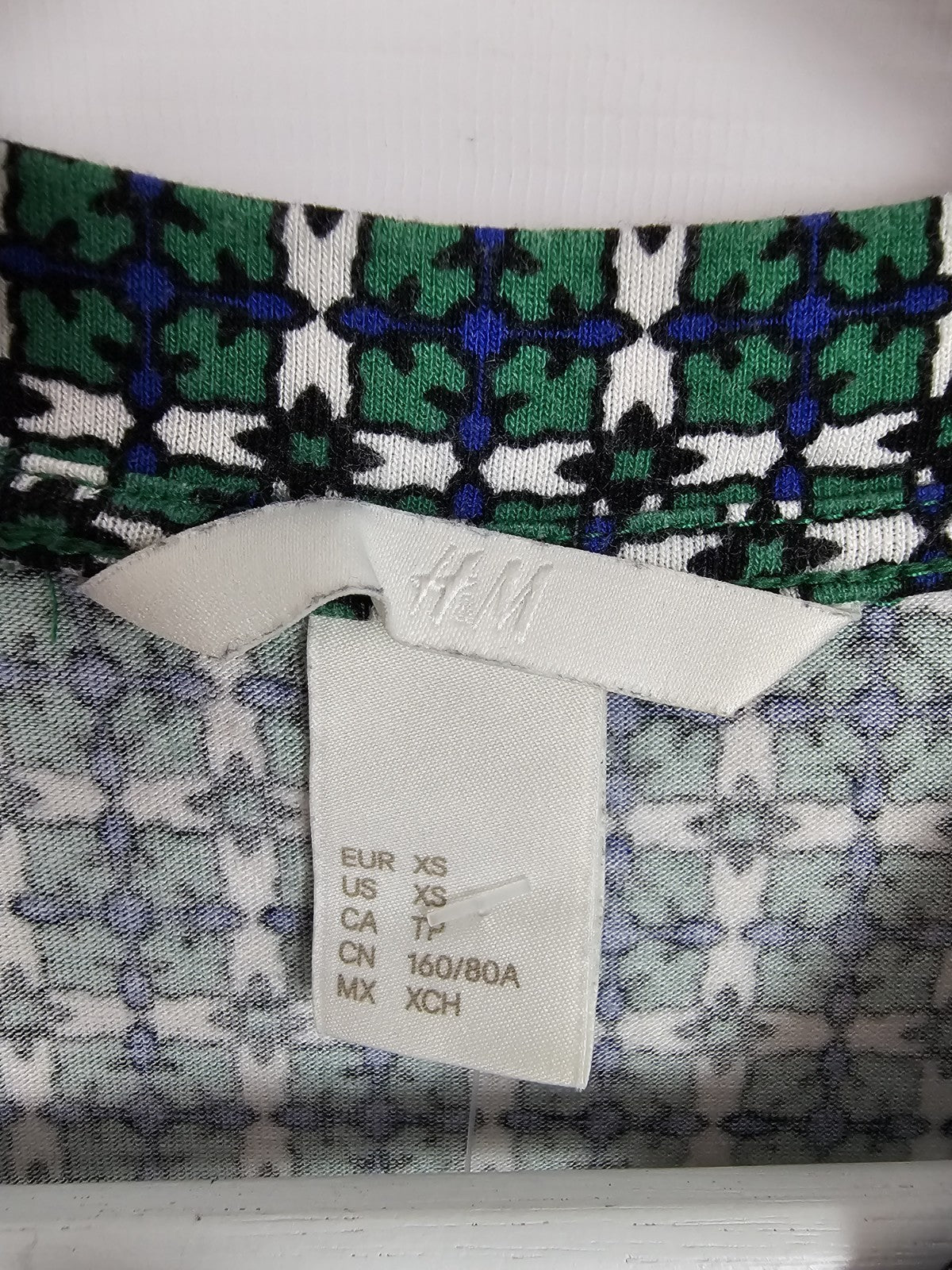 EK8384 Damen Tshirt von H&M, Grün, Gr. XS3
