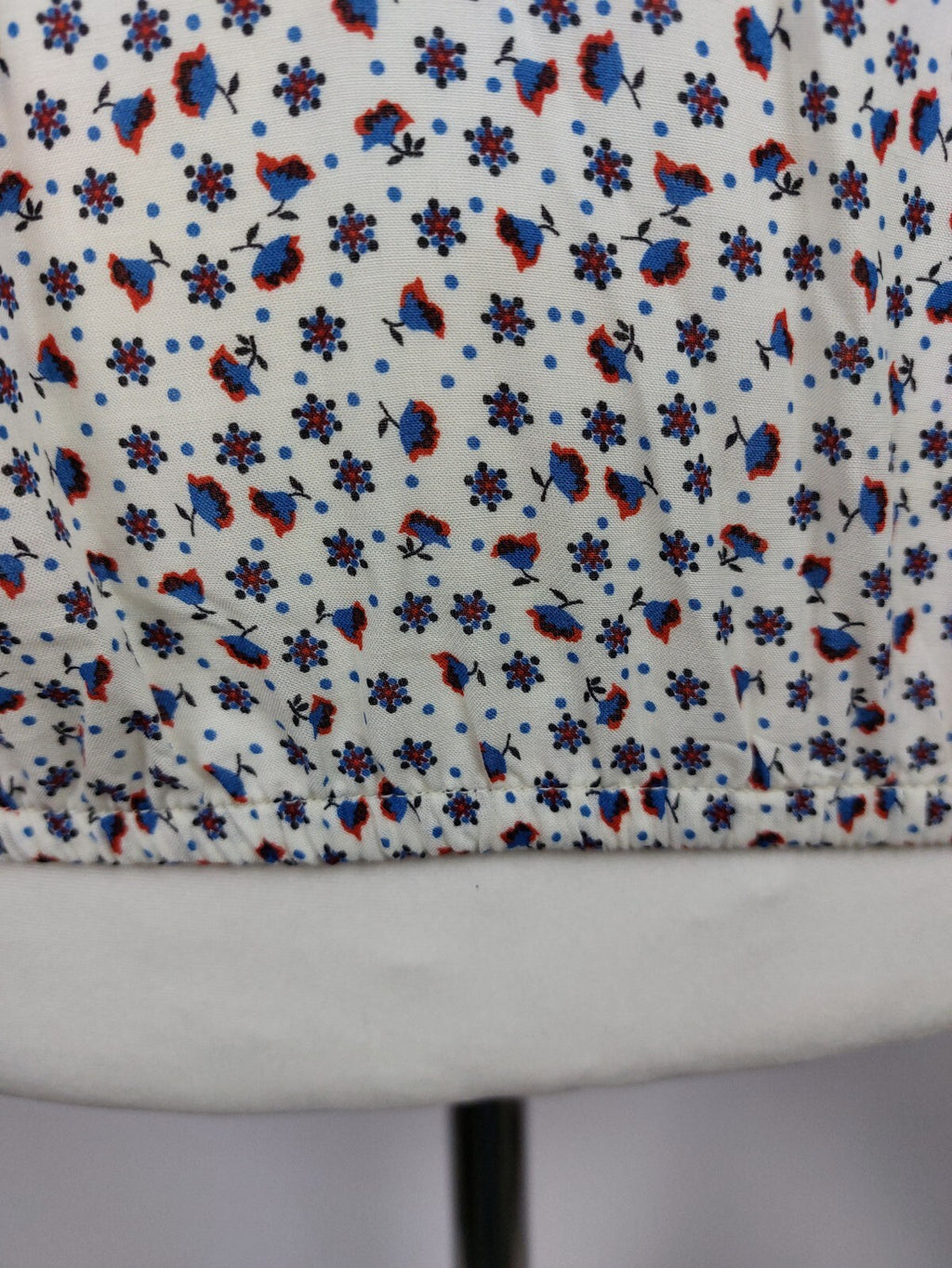 EK0922 Damen Bluse von Esprit, weiß mit Blümchen, Gr. XS6