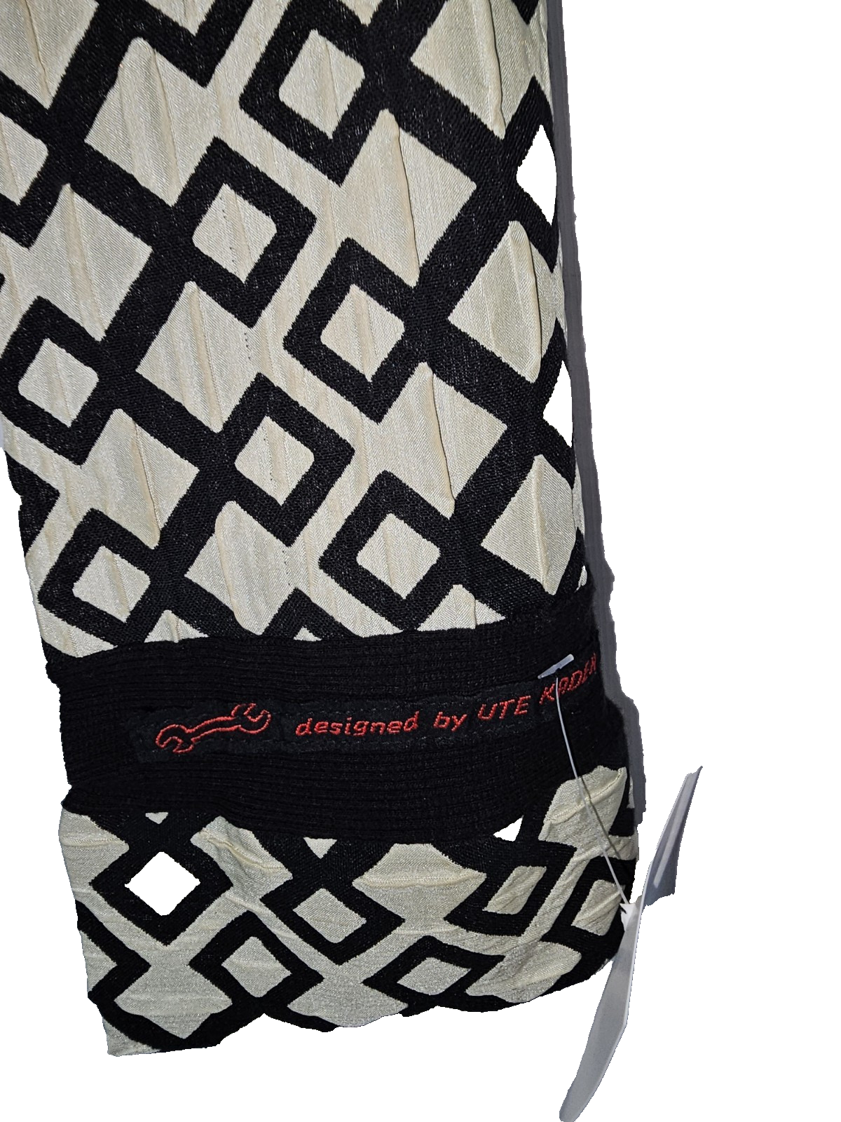 EK7217 Damen Halstuch von Designed By Ute Kaden, Schwarz/ Weiß2