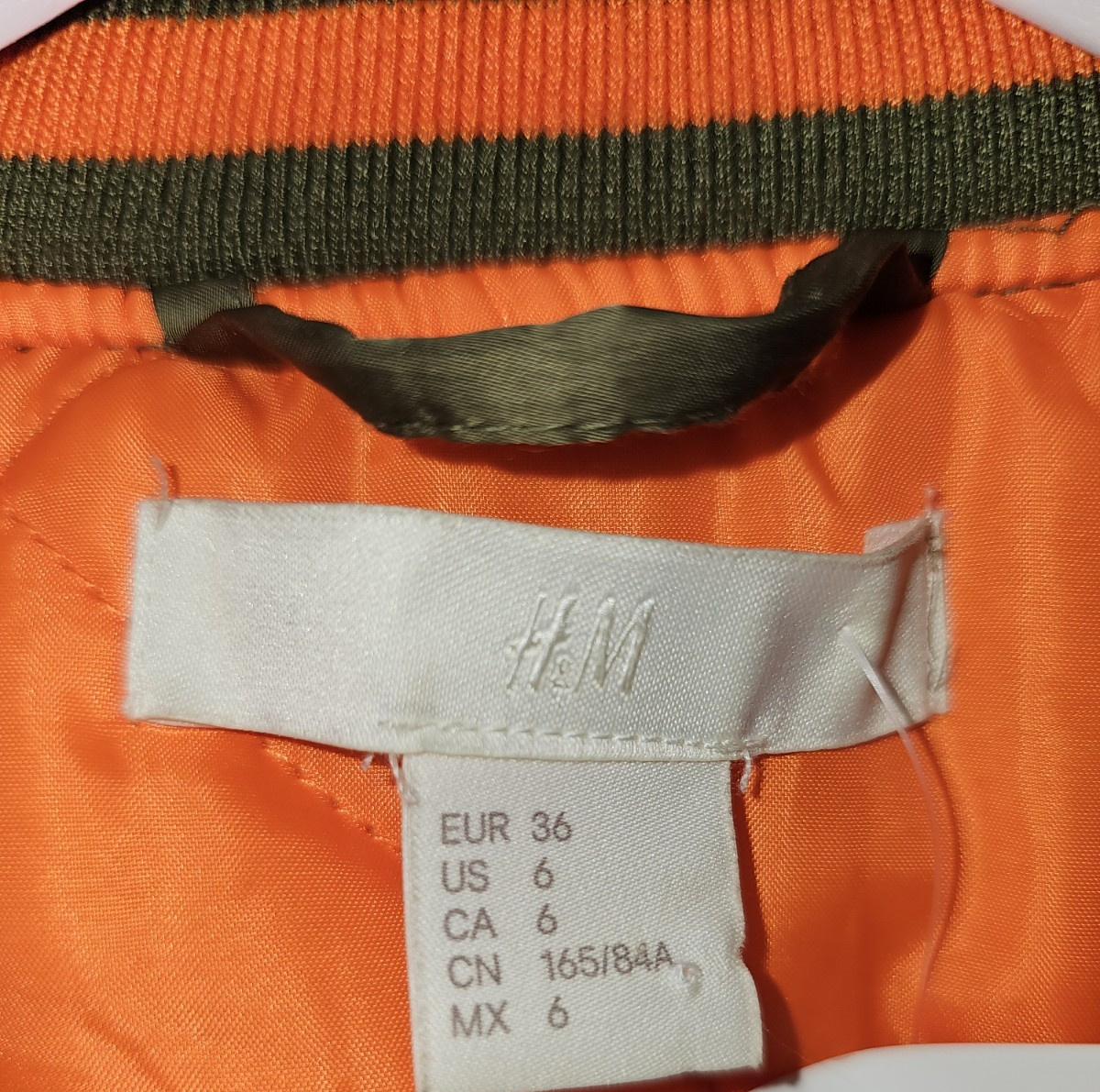 EK7946 Mädchen Jacke von H&M, grün, Gr.361