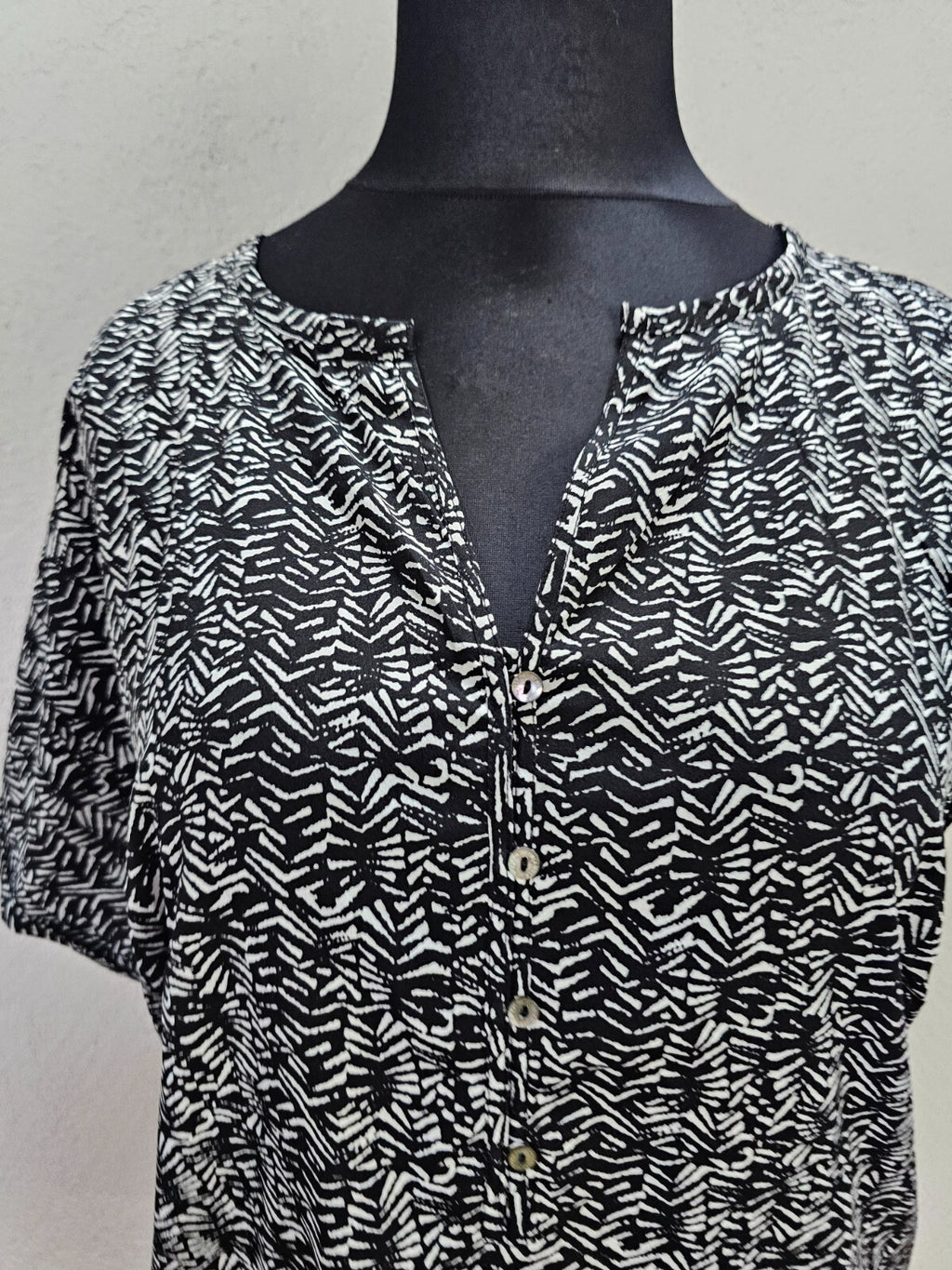 EK4990 Damen Bluse, schwarz-weiß, Gr.XXL1