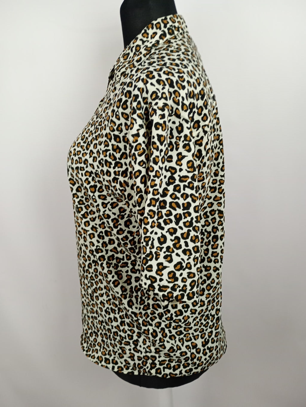 EK2305 Damen Bluse von Prianka´s, leoprint, G. XXL3