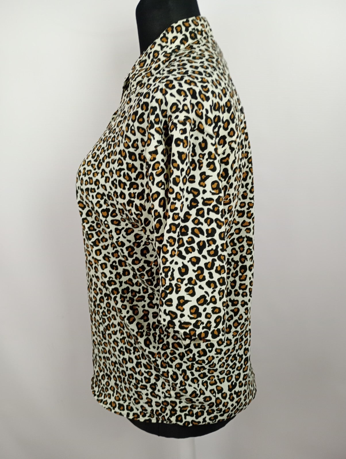 EK2305 Damen Bluse von Prianka´s, leoprint, G. XXL3