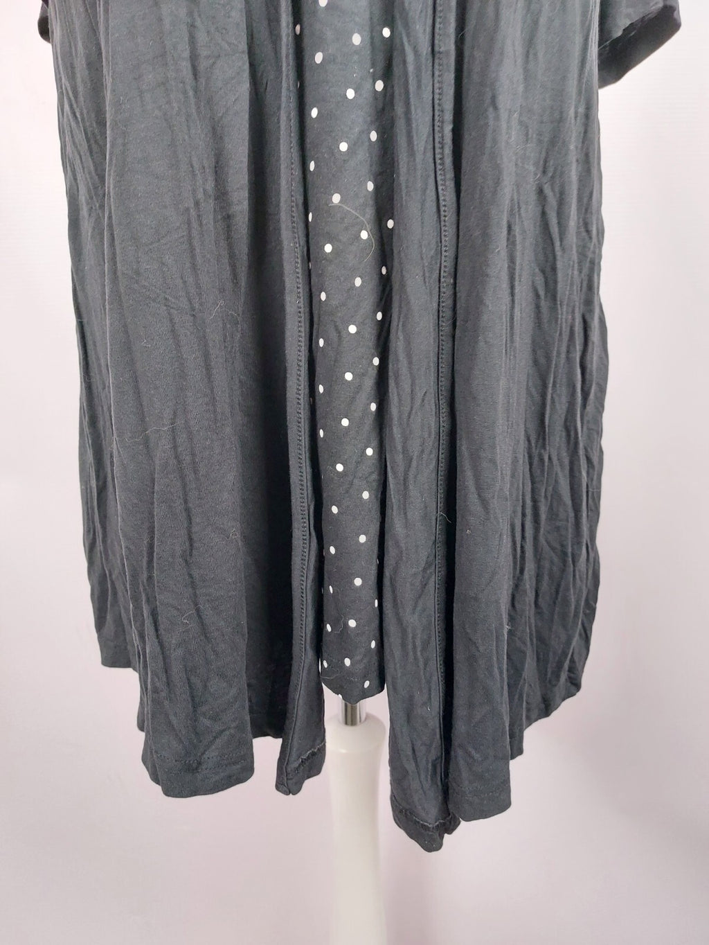 EK0008 Damen Shirt von bpc, schwarz, mit Punkten, Gr. 44/462