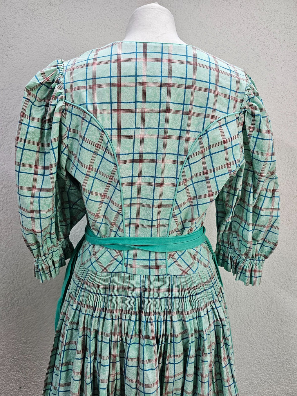 EK1569 Damen Dirndl, mintgrün, kariert, Gr. M6