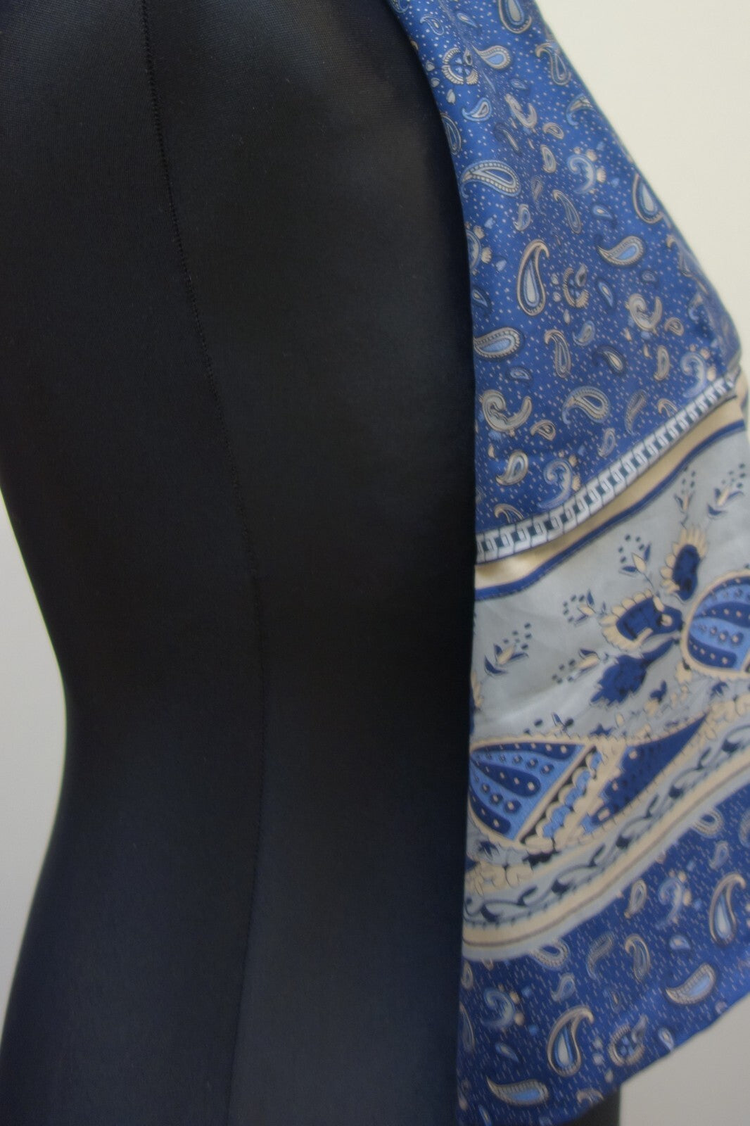 EK3737 Blaues Halstuch 3