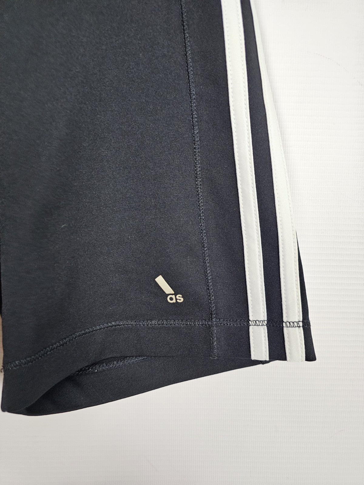 EK8221 Damen Shorts von Adidas, Schwarz, Gr. 1401