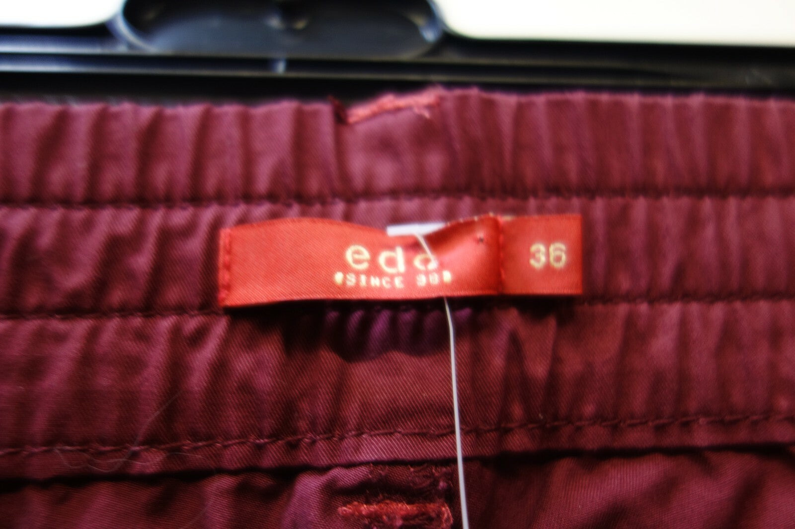 Tolle  Damen Stoffhose von EDC bordaux Gr 36 EK 04372