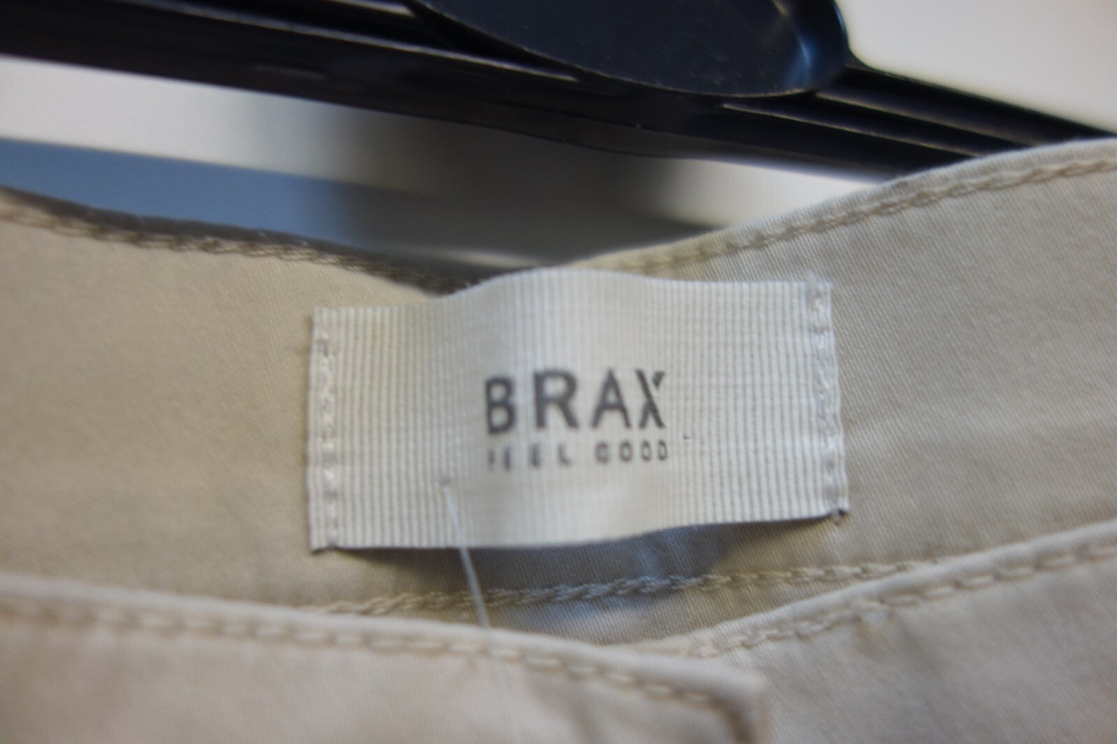 EK1681 Damen Hose von Brax, beige, Gr. 38 (W29L32)2