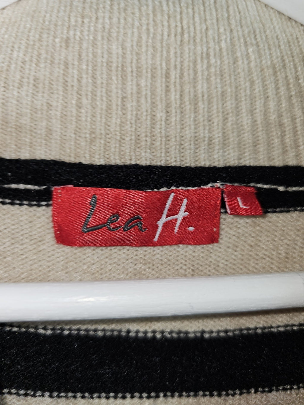 EK7732 Damen Pullover von Lea H., beige-schwarz, Gr.L1