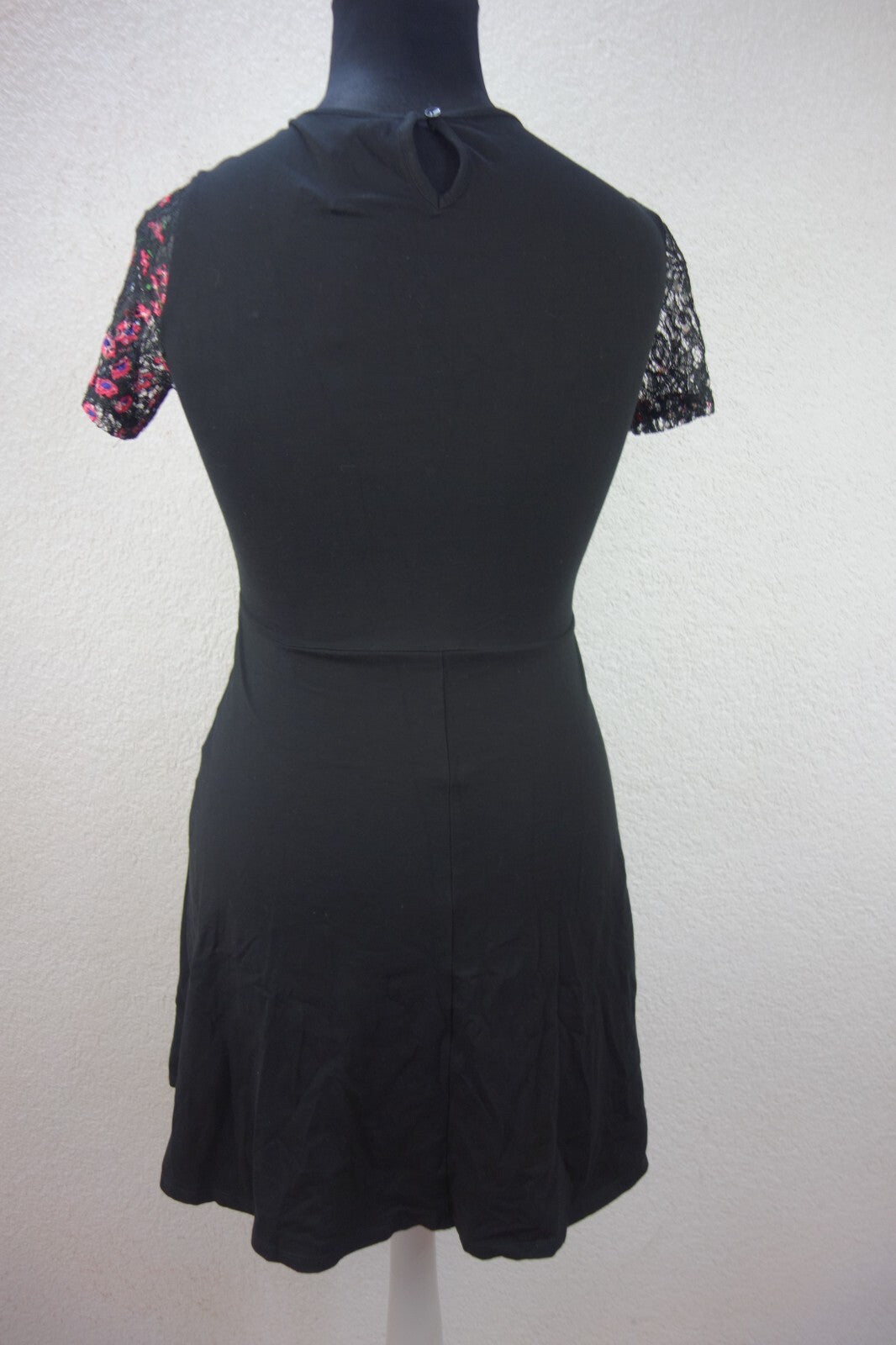 EK1304 Damen Kleid von Dorothy Perkins, schwarz mit gemusterter Spitze, Gr.404