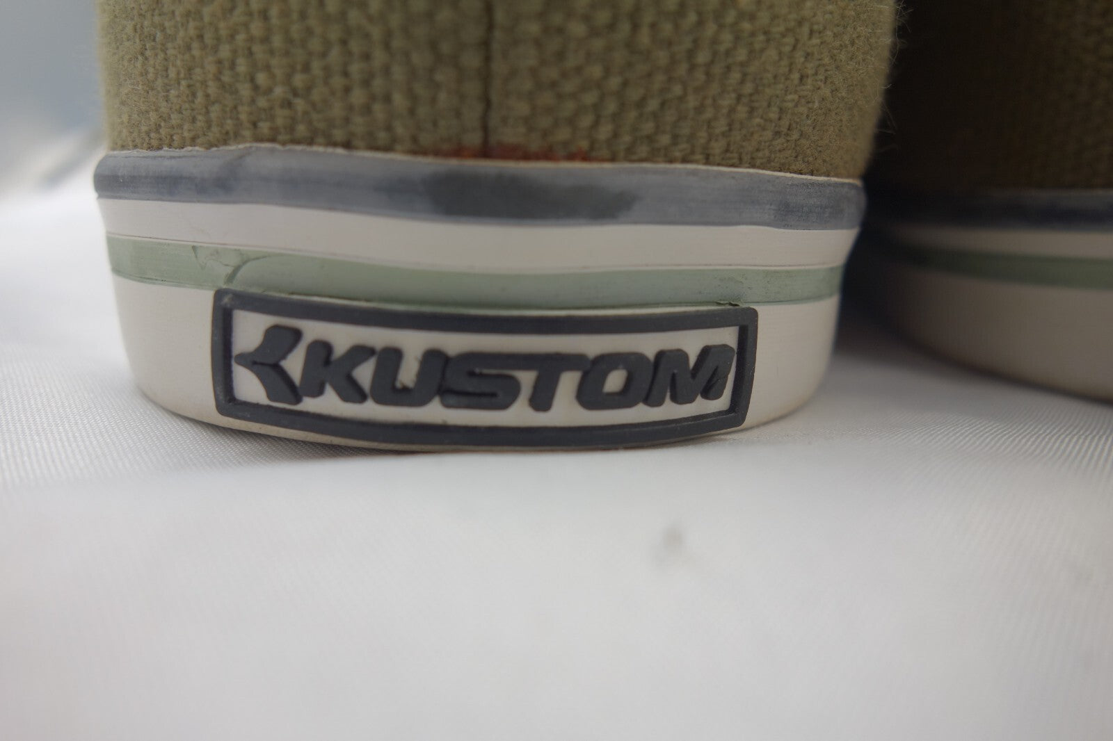 ES0574 Herren Sneaker von Kustom, grün, Gr. 413