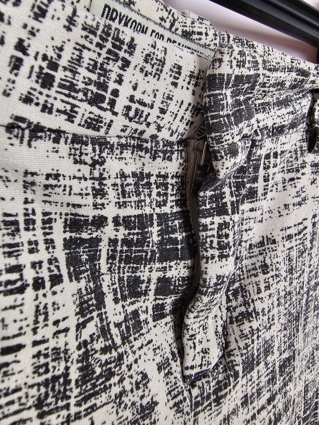 EK5474 Damen Stoffhose von Drykorn, grau/schwarz, Gr. 343