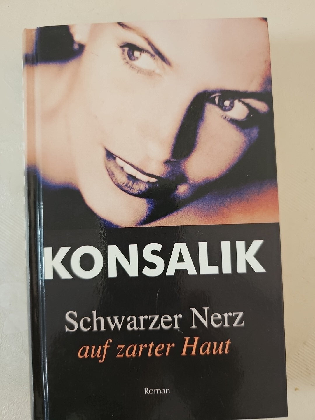 EB 118 Schwarzer Nerz auf zarter Haut   von Heinz G. Konsalik   KONSALIK0