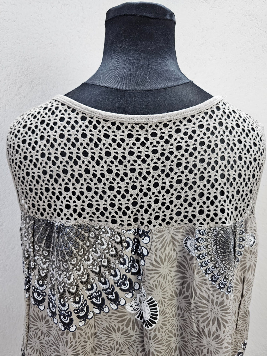 EK5911 Damen Shirt, graubraun, gemustert, Gr. 2XL4