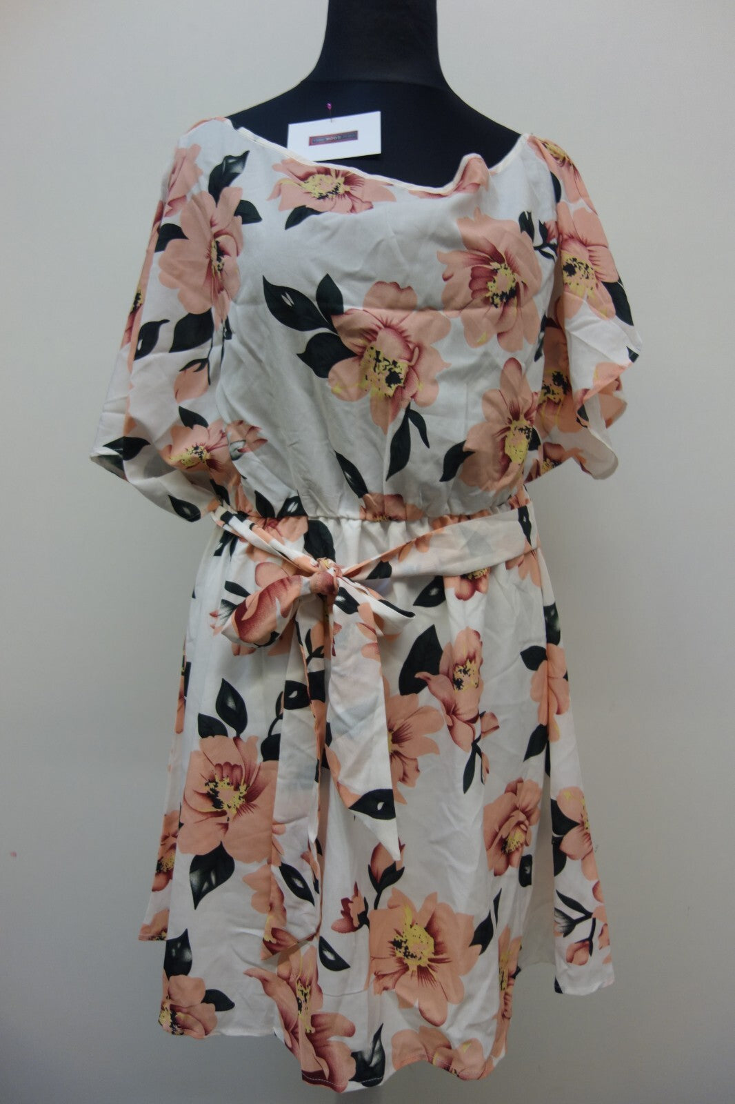 EK2199 Damen Kleid von Shein, Gr. XL0