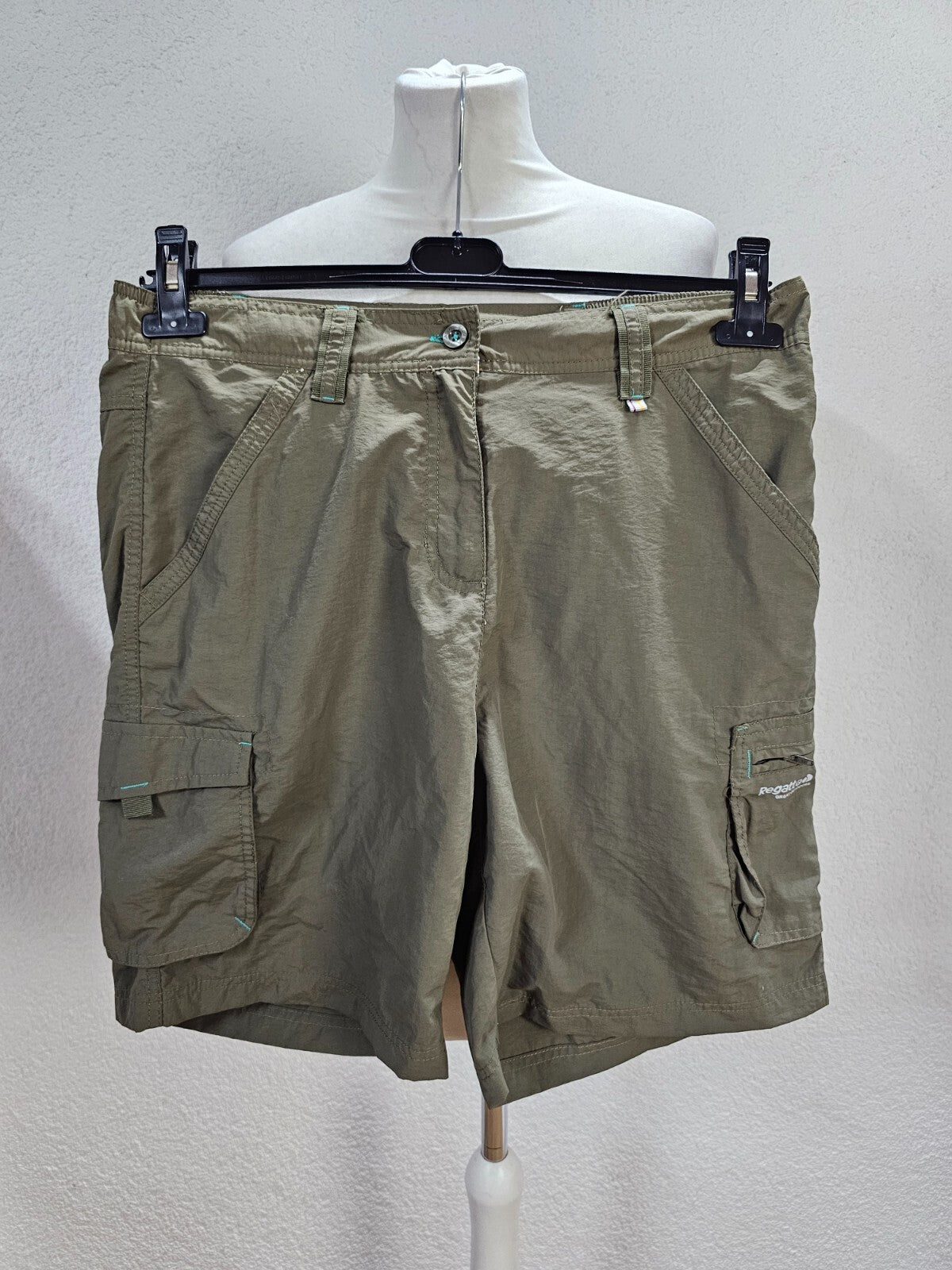 EK6081 Damen Shorts von Regatta, grün, Gr.400