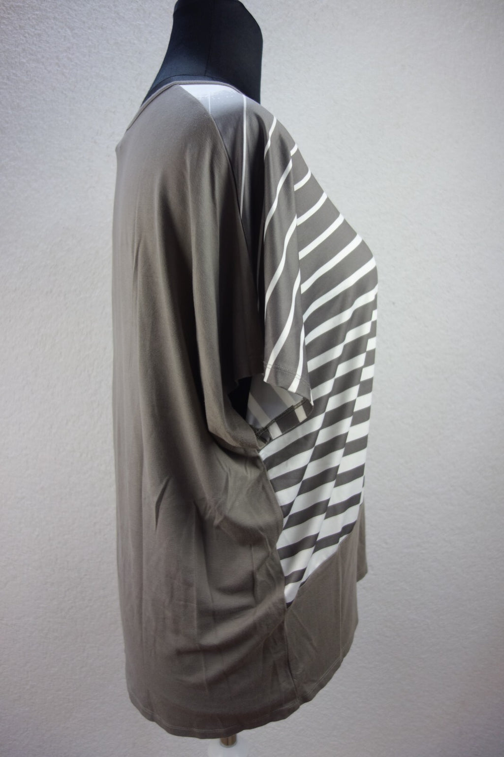EK4089 Damen T-Shirt von Estefania, grau/weiß, Gr. 2XL3