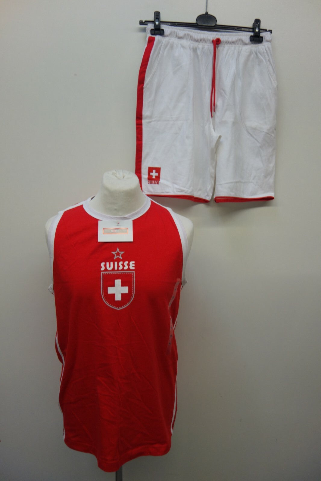 EK1407 Herren Sport Set von Suisse, rot/weiß, M0