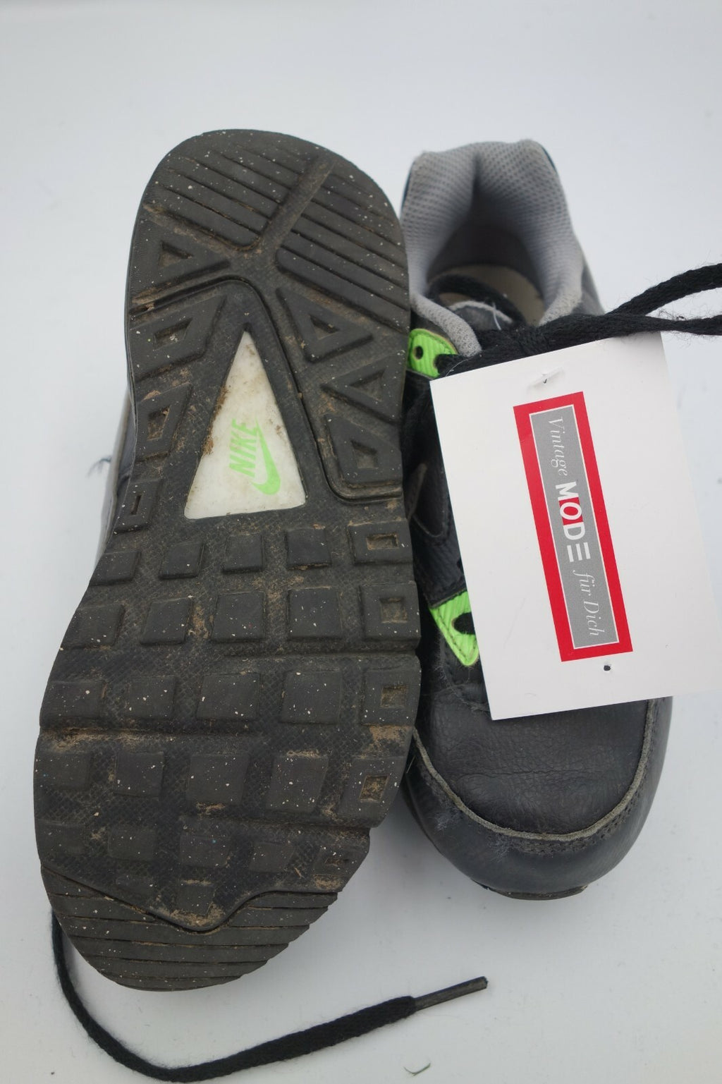 ES0080 Jungen Sneaker von Nike 31,55