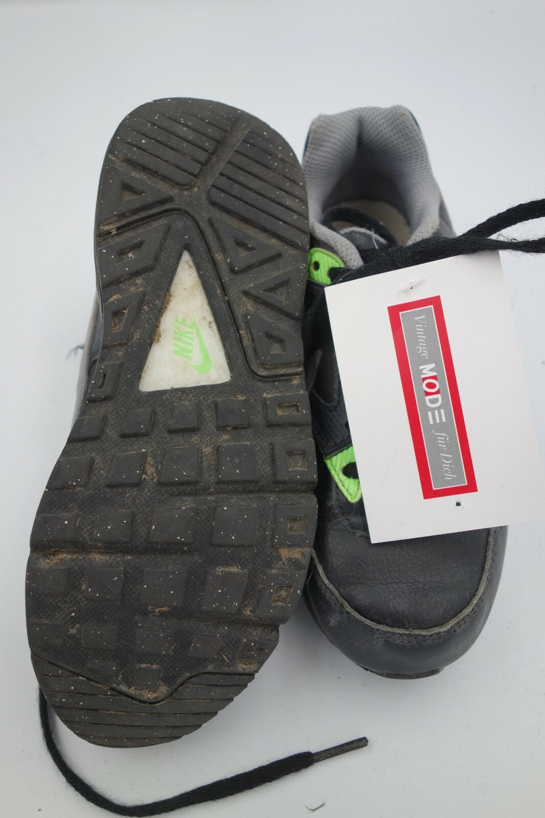 ES0080 Jungen Sneaker von Nike 31,55