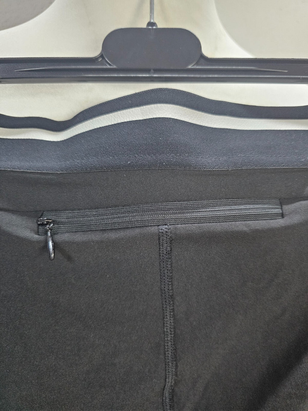 EK1564 Damen kurze Sporthose von Gore, schwarz, Gr. M6