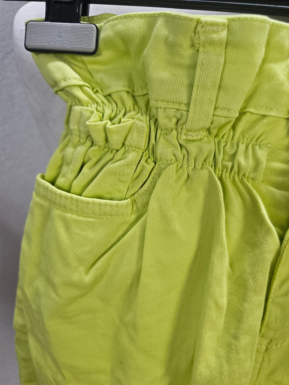 EK1128 Damen Shorts von Republica, neongrün, Gr. M3