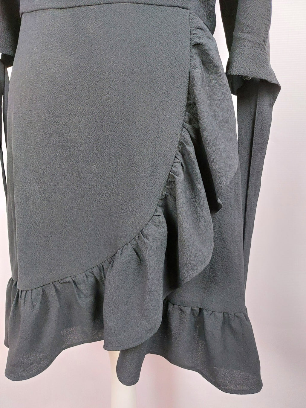 EK1781 Damen Kleid von Divided, schwarz, Gr. 383