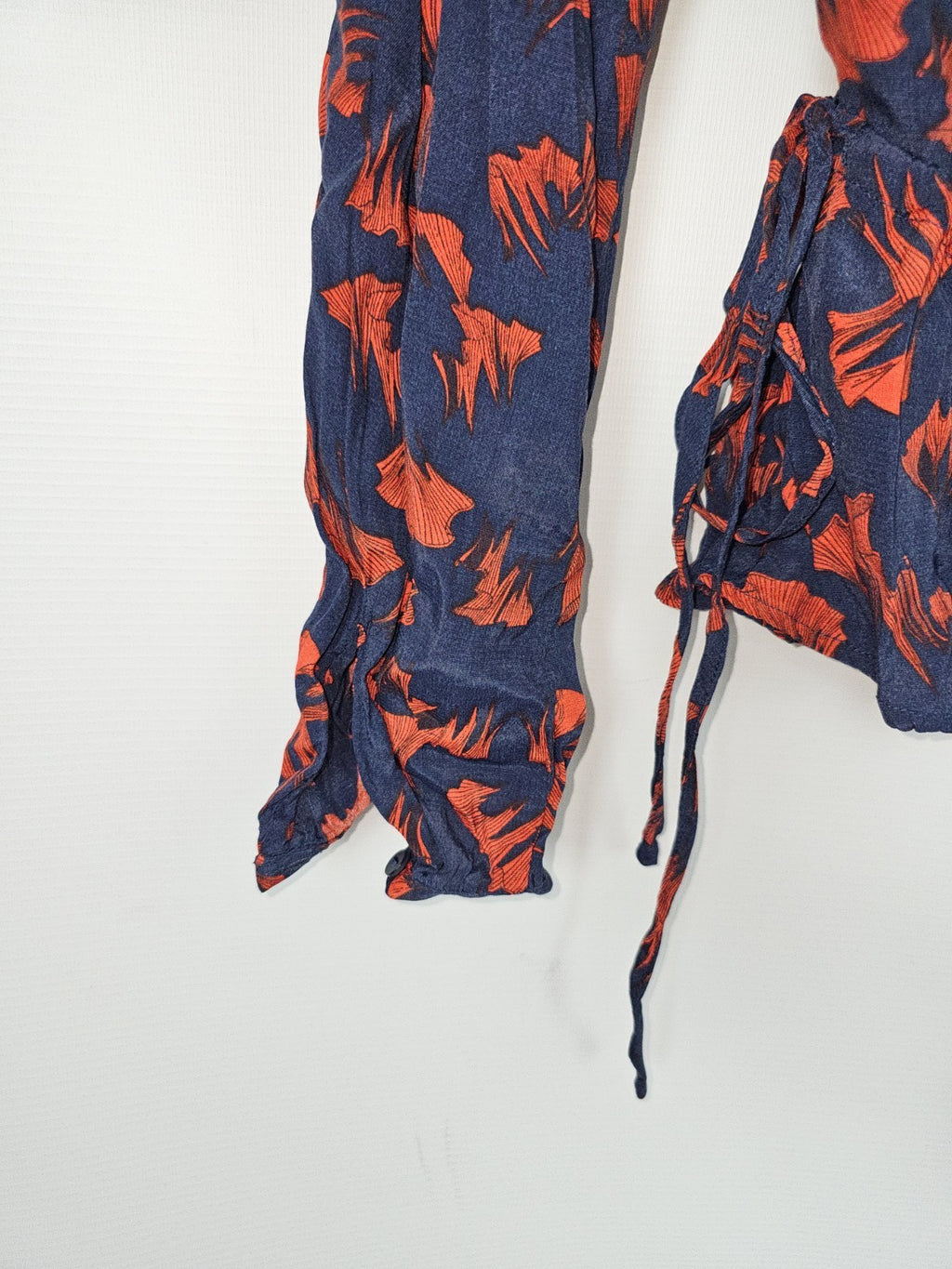 EK8193 Damen Bluse von Vila, Dunkelblau/Tot, Gr. 366