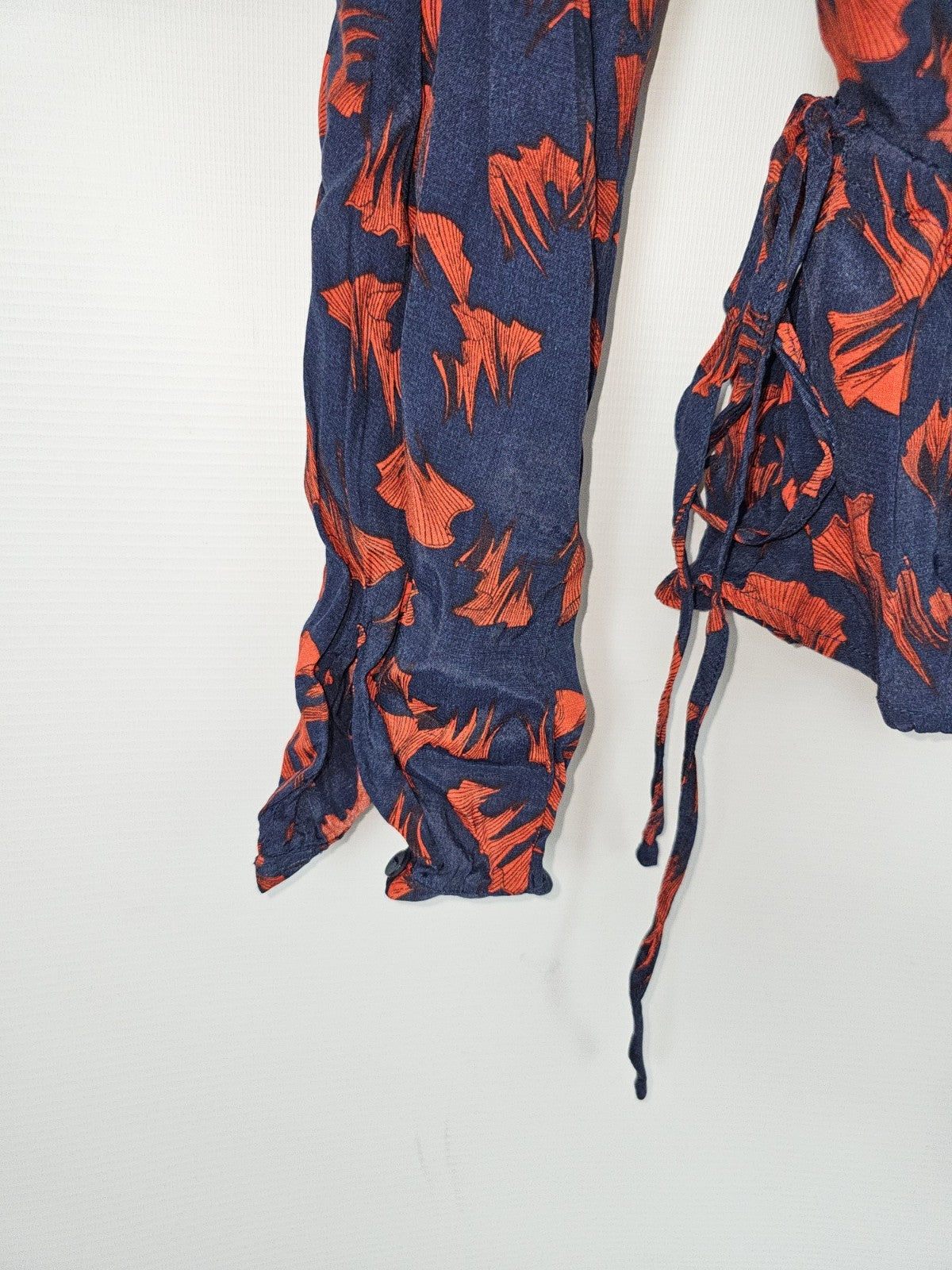 EK8193 Damen Bluse von Vila, Dunkelblau/Tot, Gr. 366