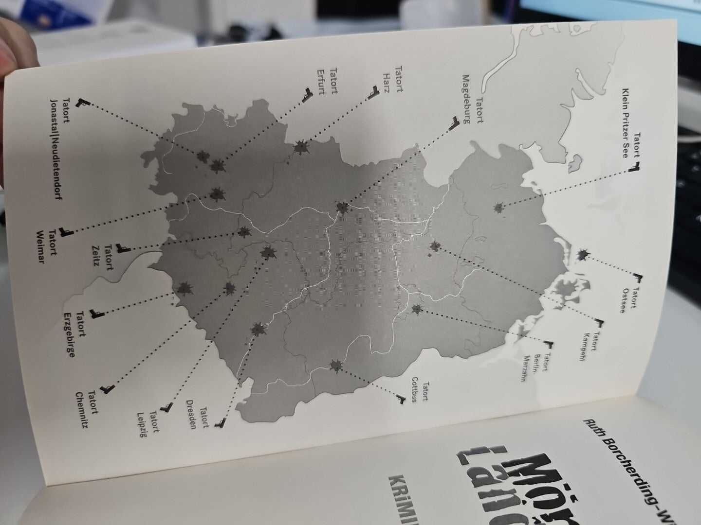 EB1141 Mörderische Landschaften: Kriminelles aus dem Ost... | Buch 1