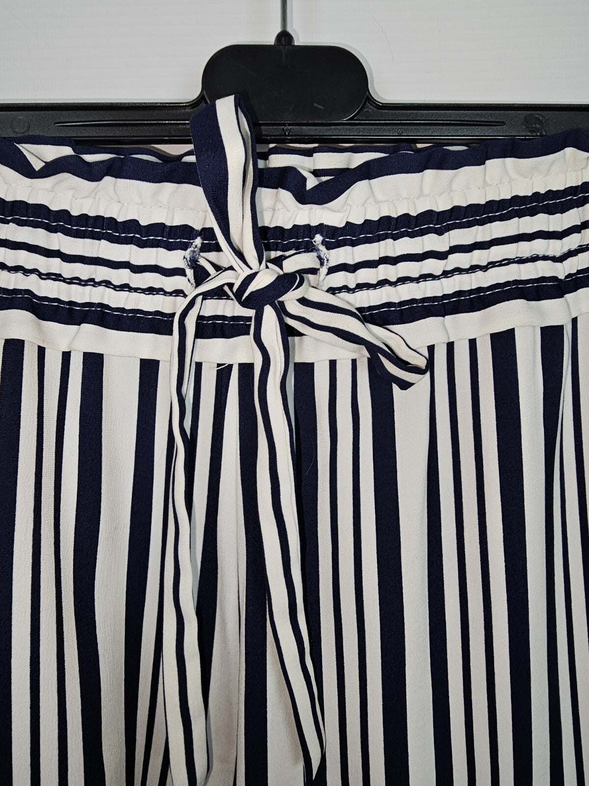 EK6729 Damen Stoffhose von Zara, Weiß-blau, Gr.XS1