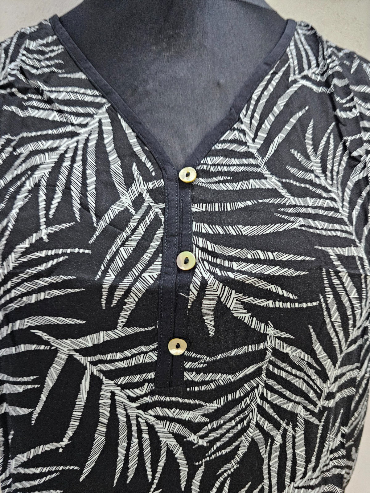 EK5989 Damen Bluse von Yessica, schwarz/weiß, Gr. 462