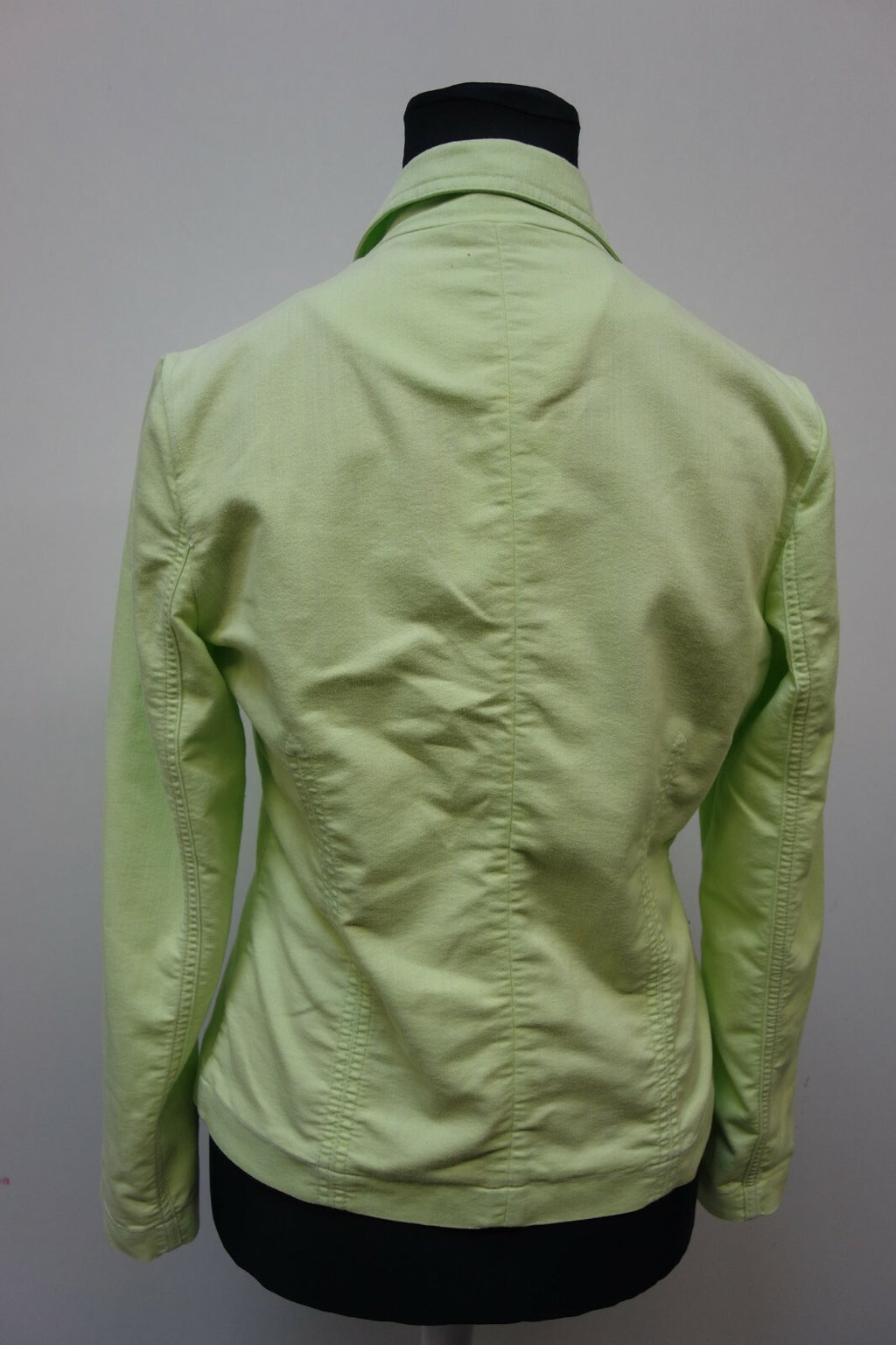 EK0918 Damen Jacke von Wissmach, grün, Gr. 423