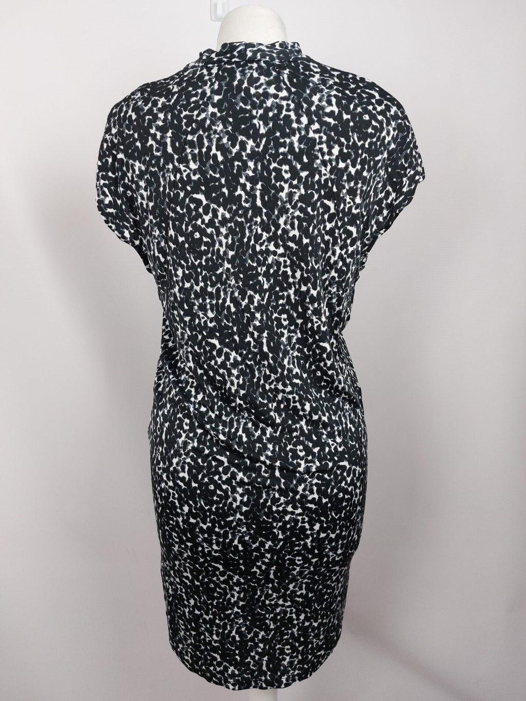 EK4974 Damen Kleid von H&M, schwarz/weiß, Gr. 345