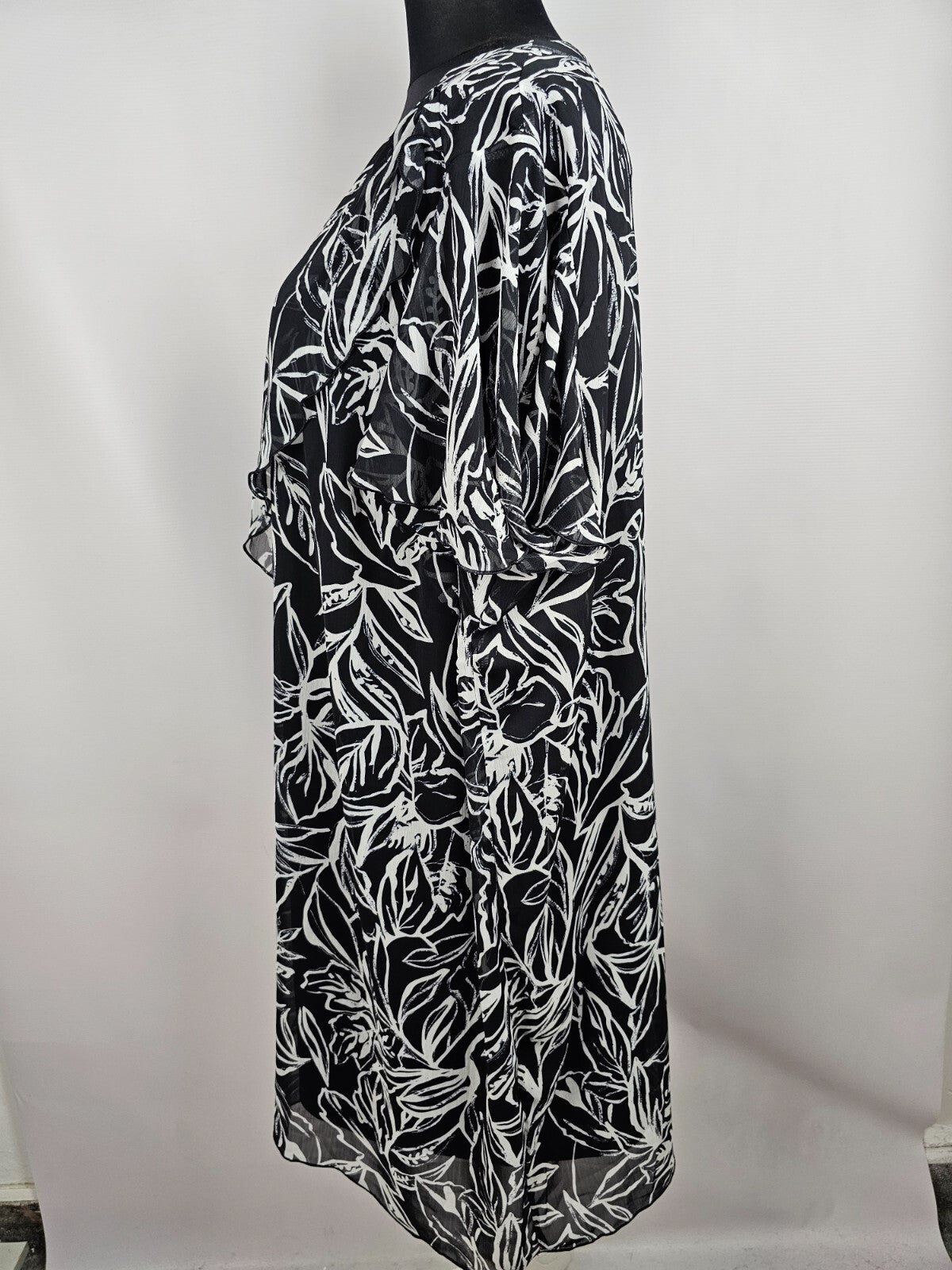 EK5694 Damen Kleid von m.collection, schwarz/weiß, Gr. 294