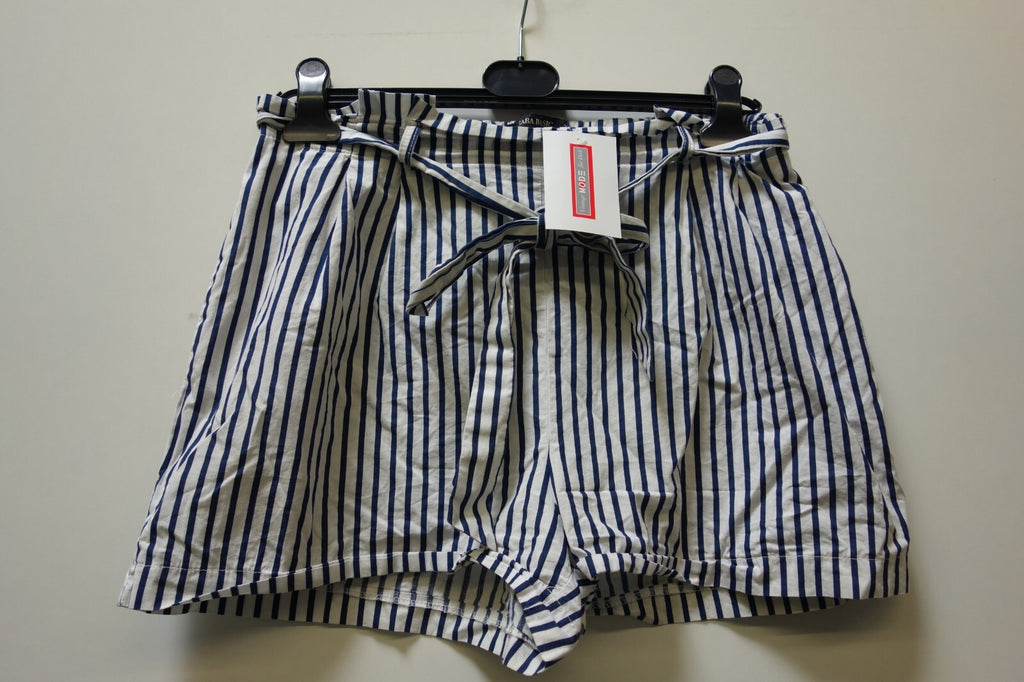 EK0208 Damen Shorts von Zara, gestreift, Gr. M0