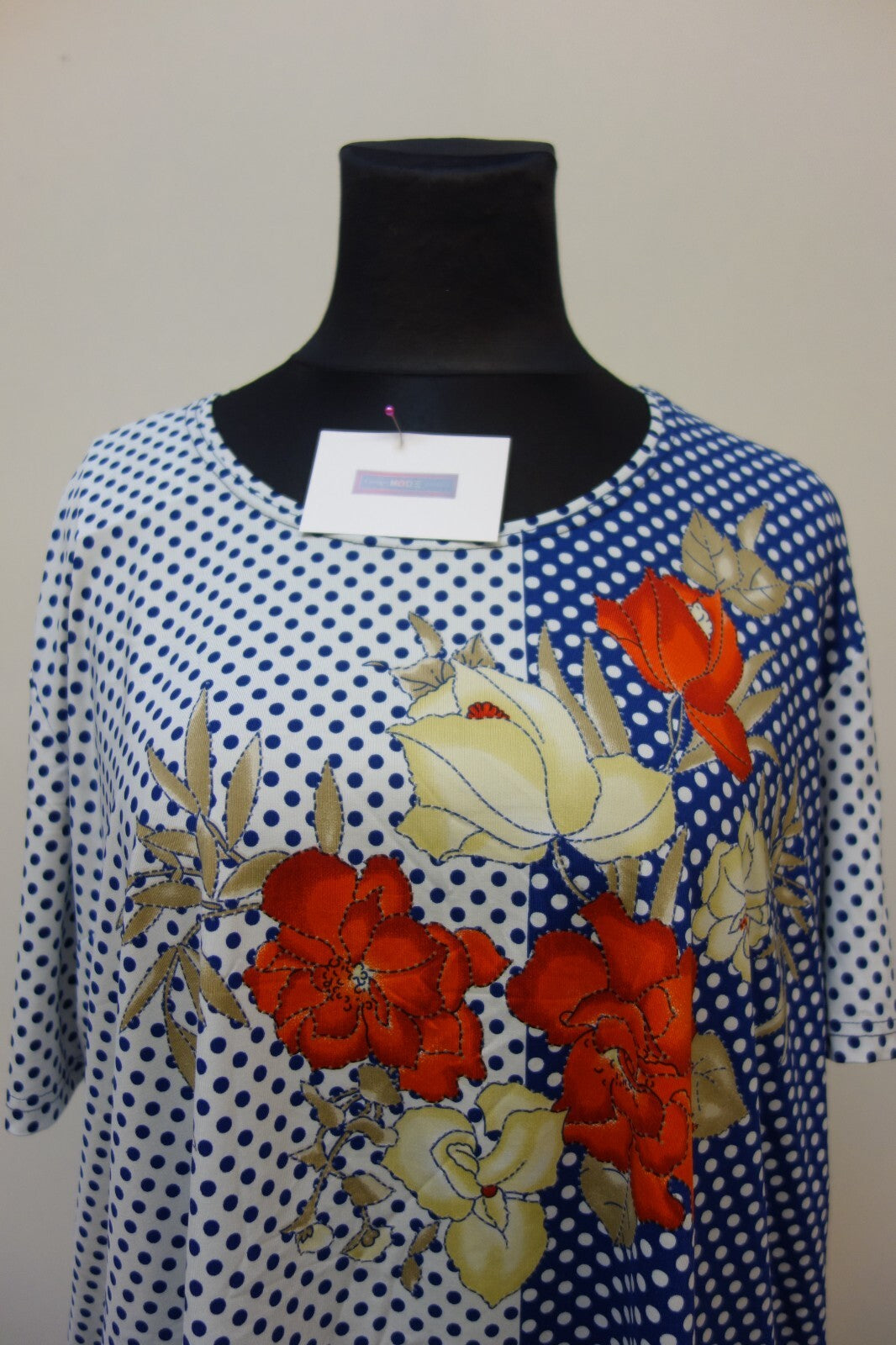 EK3490 Damen T-Shirt, gepunktet, Gr. 4XL1