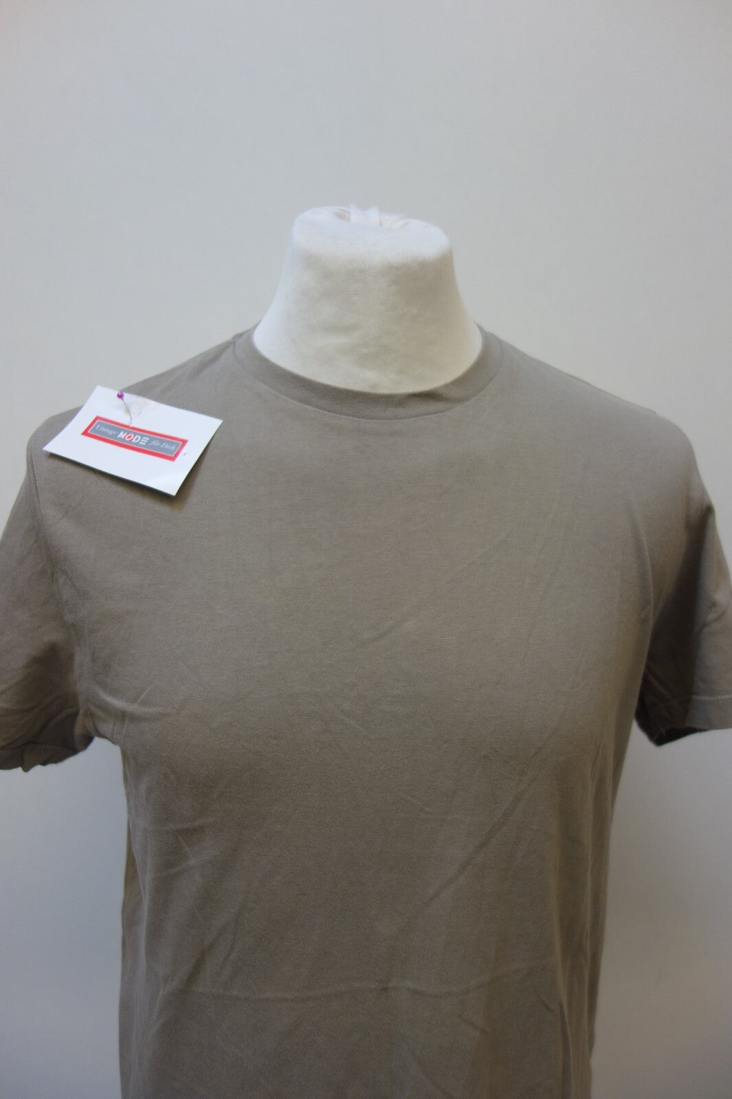 EK3571 Herren T-Shirt von asos, graugrün, Gr. M1
