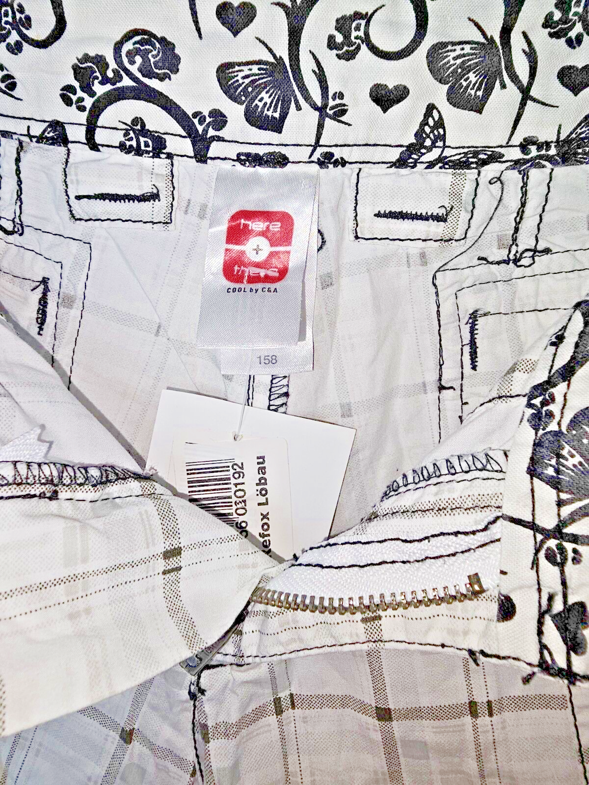 EK6747 Jungen Shorts von here There, Weiß, Gr.1581