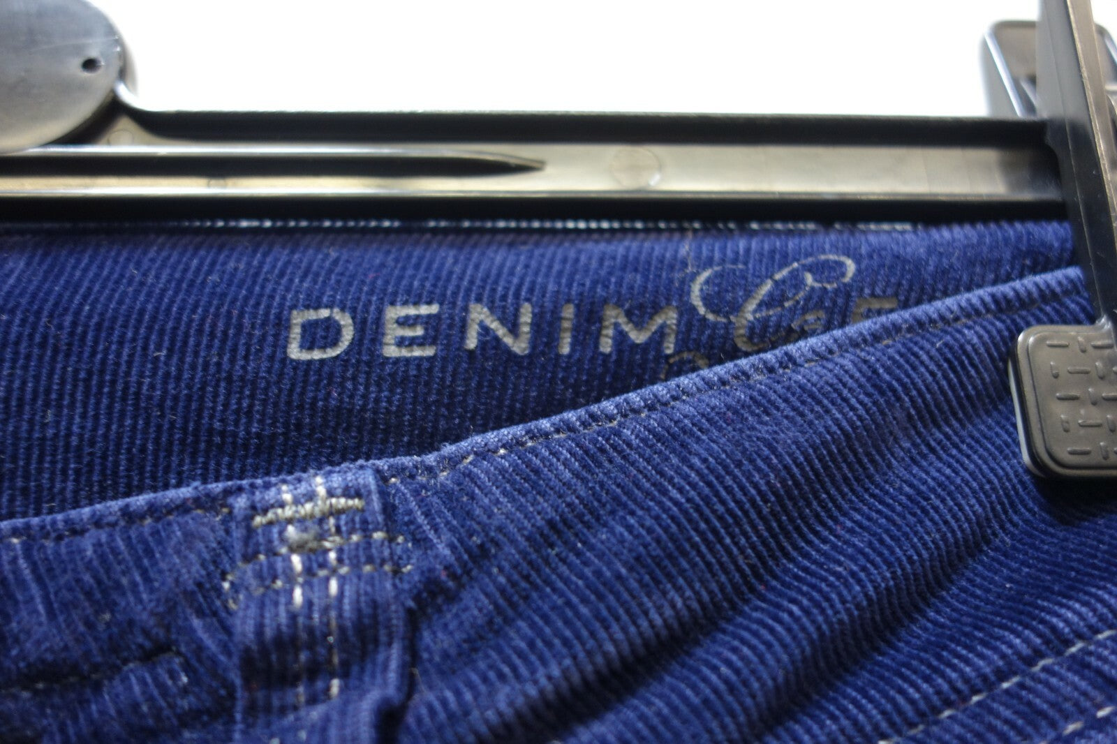 EK0875 Damen Kordhose von G Star Raw Denim, blau, Gr 26; L323