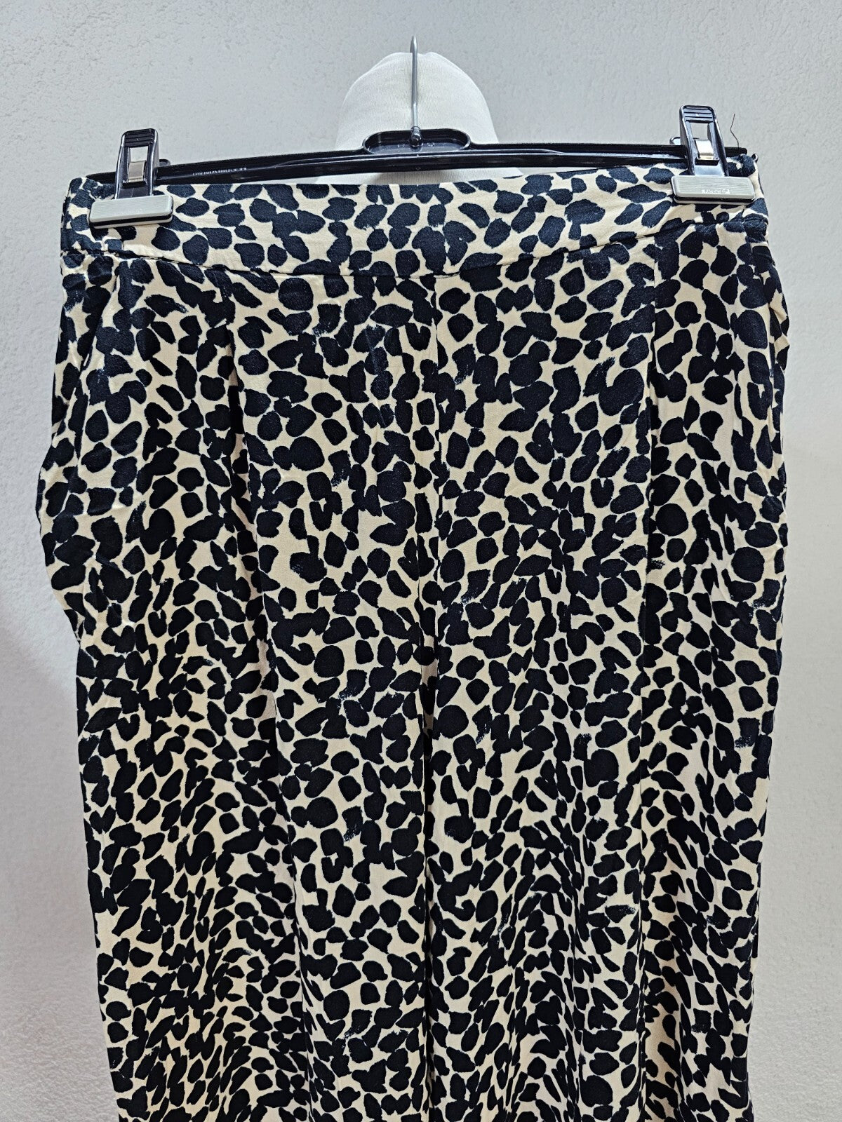 EK4379 Damen lockere Hose, leomuster, Gr. 361