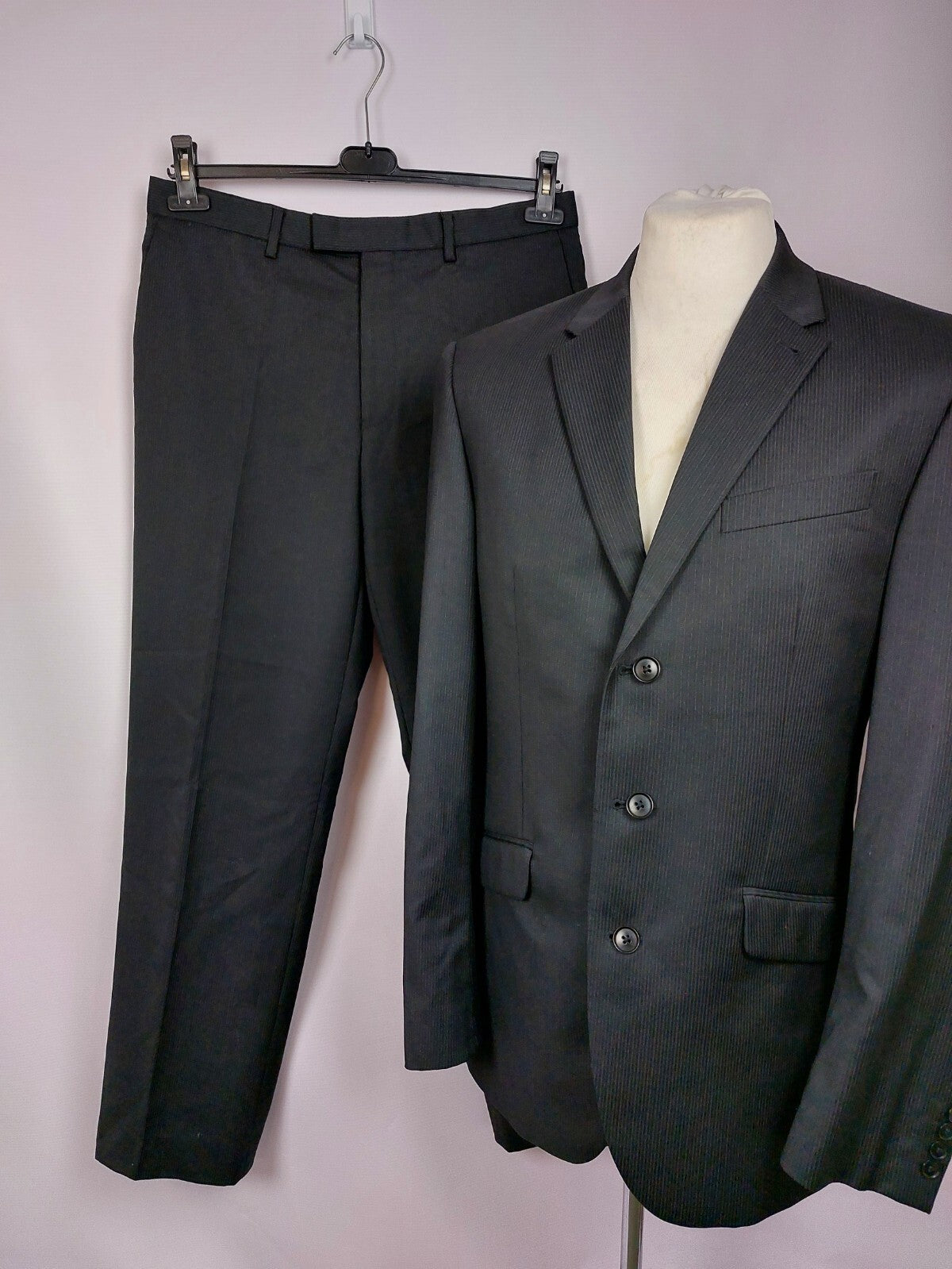 EK5010 Herren Anzug von Reda, schwarz, Gr.40R, 34R0