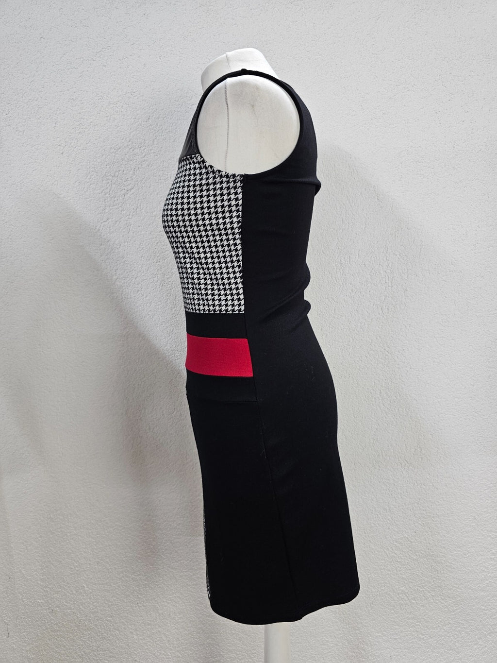 EK6067 Damen Kleid von MXO, schwarz/weiß/rot, Gr. S2