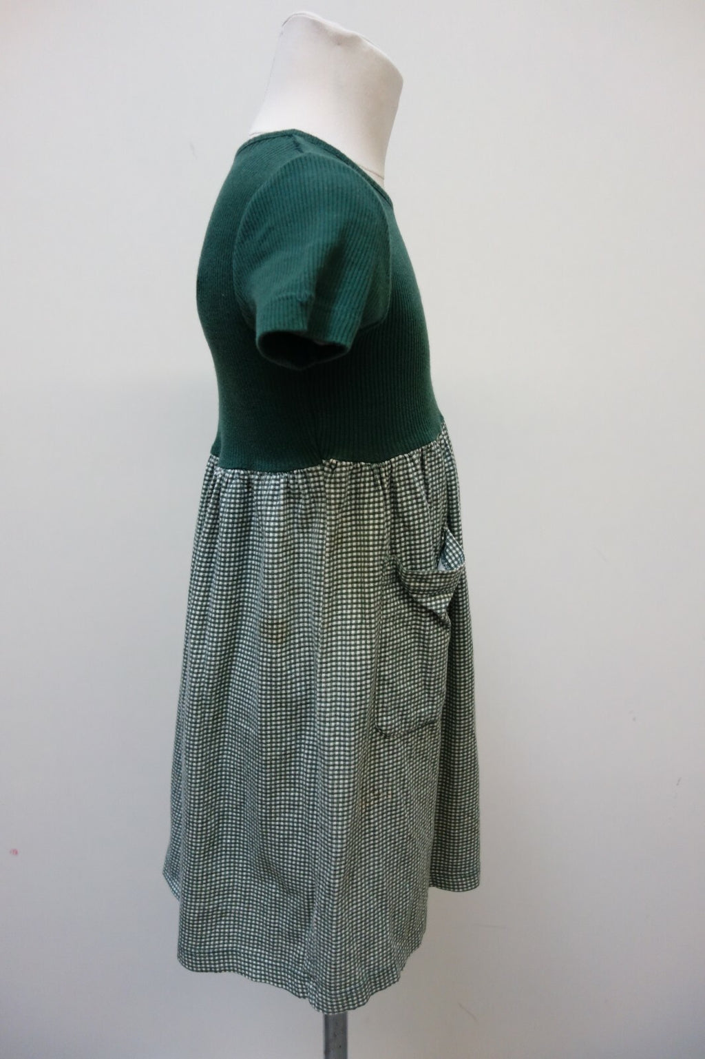 EK0330 Mädchen Kleid von Trigema, grün, GR 1043