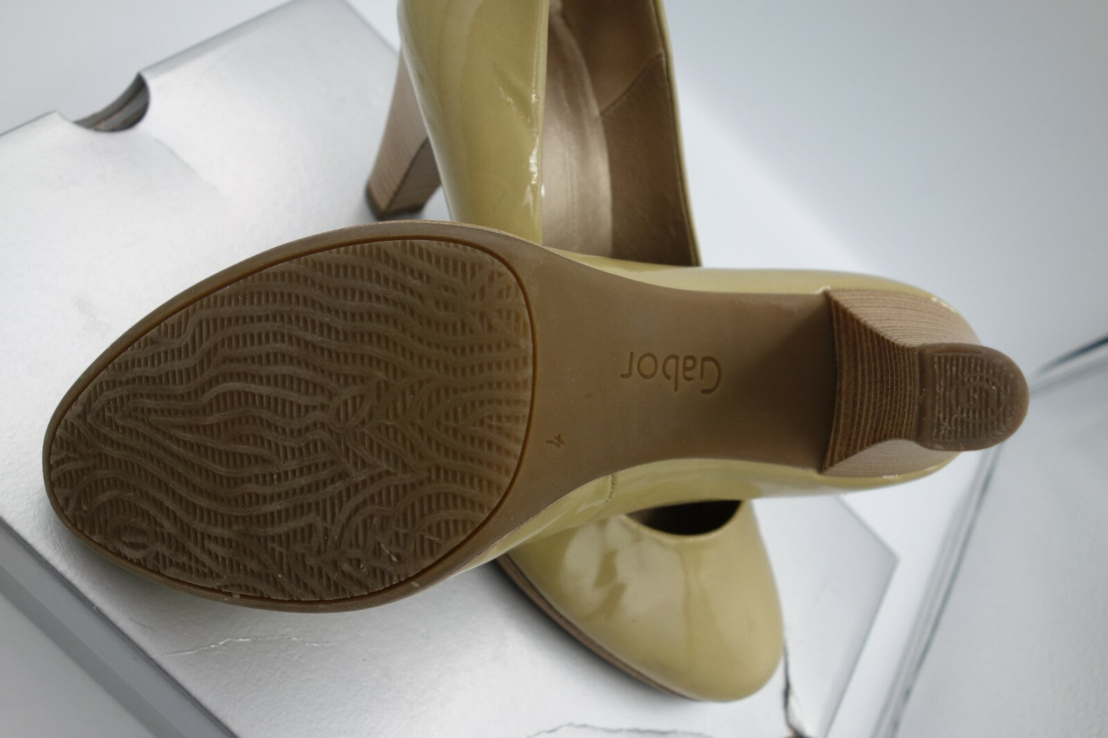 ES0213 Damen Pumps von Gabor, UK46