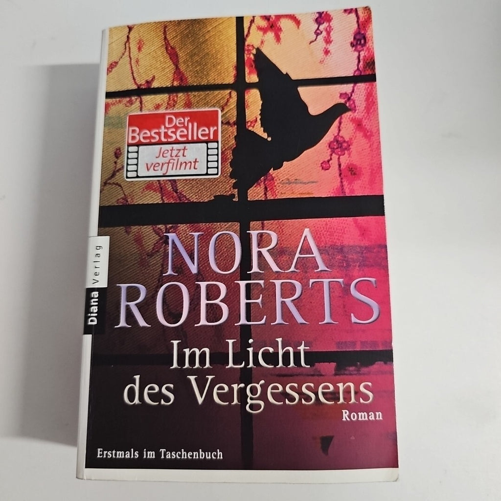 EB2449 Im Licht des Vergessens von Nora Roberts (2009, Taschenbuch)0